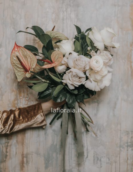 Bouquet di rose e fiori importanti adatto ad ogni occasione S